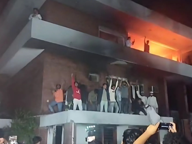 Photo: Protesters storm the Bangabandhu Memorial Museum in Dhaka, former home of Sheikh Mujibur Rahman. / @AdityaRajKaul on X